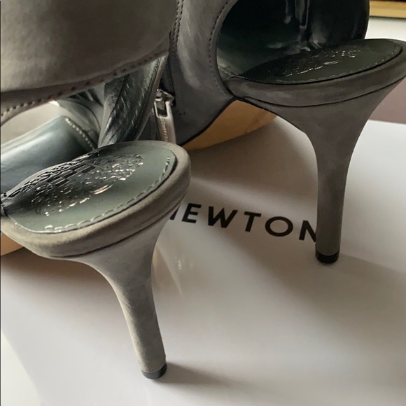 Vince Camuto Booties (GRG) - Picture 7 of 12